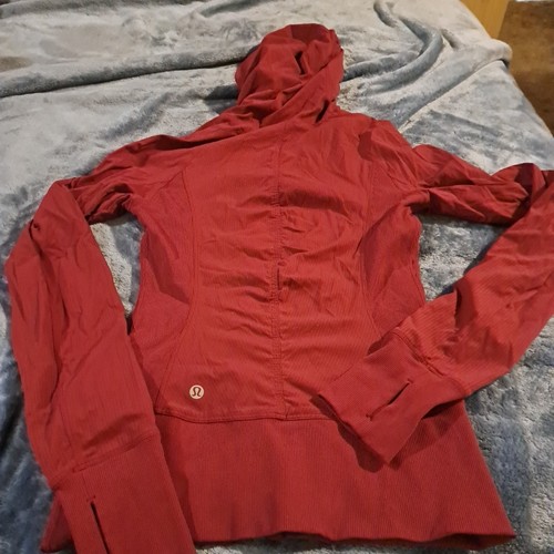 Womans Lululemon Full Zip Hooded Jacket Burgandy Size 6 - Picture 5 of 7