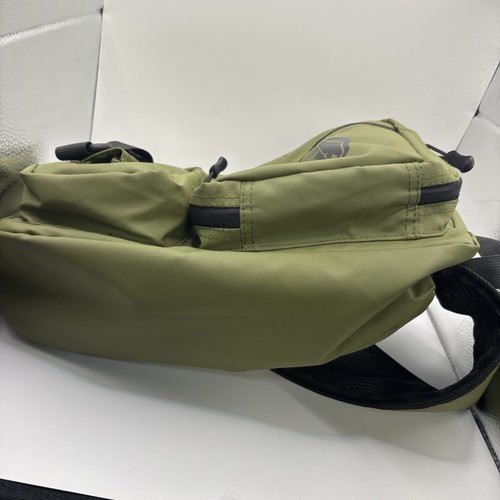 Mystery Tackle Box Estanque Merodeador Eslinga Bolsa de Pesca *SOLO BOLSA* Cremalleras Verdes - Imagen 6 de 6