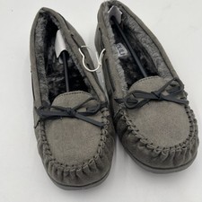 Women  s Grey Moccasin Slippers Size 7.5