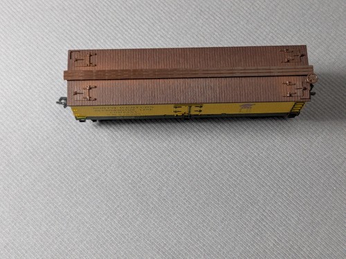 N scale Atlas # 41460 NORTH WESTERN 40' Woodside Reefer Car NWX 15305 - Picture 5 of 11