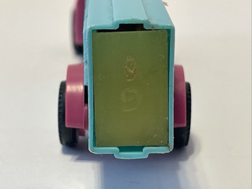 Vintage PEZ Dispenser Semi Truck No Feet 3.942.683 Austria Rare Purple Cyan.#409 - Bild 7 von 11