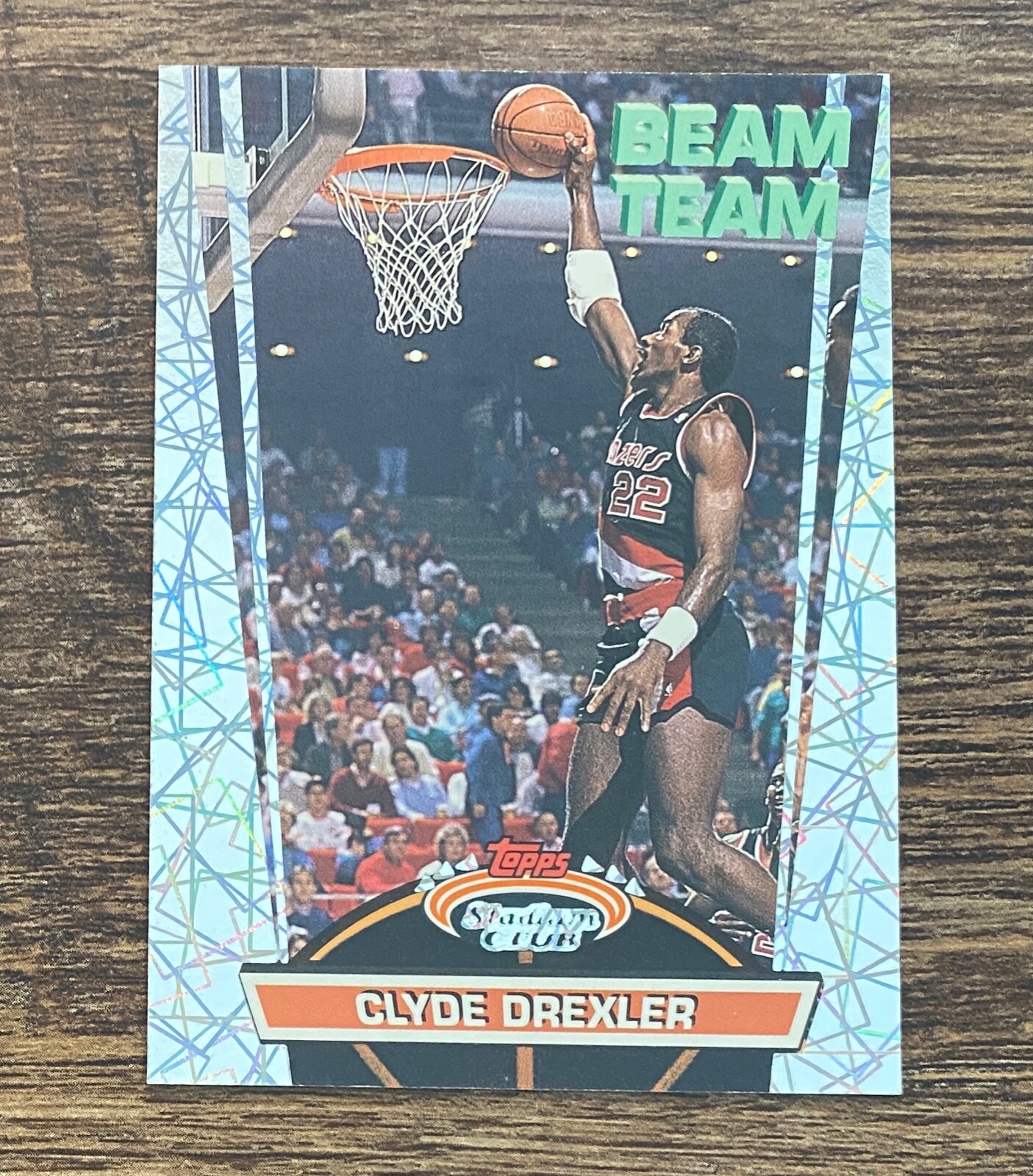 1992-93 Topps Stadium Club Beam Team Clyde Drexler #4 HOF #P3267