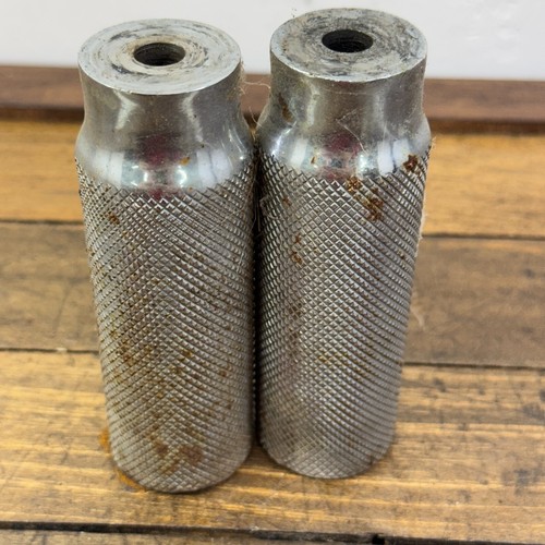 Dyno Digits BMX Pegs Chrome Knurled Old School BMX 3/8 in Deep Standers Compe - Picture 3 of 10
