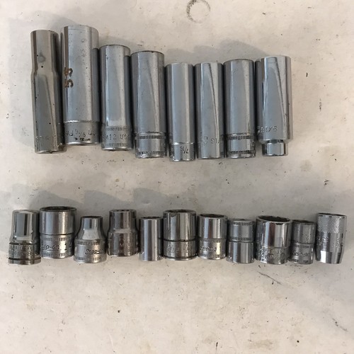 19 pc Snap-On Blue Point Mac 3/8” & 1/4" Drive SAE & MM Mix of 6 & 12Pt Sockets - Picture 4 of 4