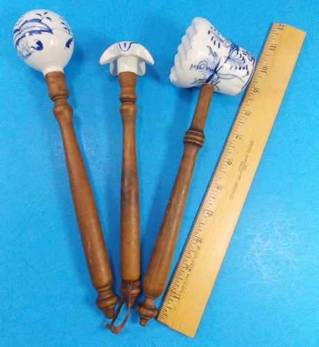 Vintage Matching Set of 3 Blue Onion Porcelain Kitchen tools. Germany? - Picture 16 of 16
