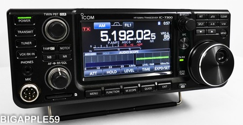 Icom IC-7300 Transceiver 100W Ekran dotykowy HF / 50MHz Ham Radio Odbiornik krótkofalowy - Zdjęcie 5 z 17