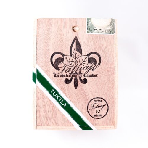 Caja de cigarros de madera vacía Tatuaje San Andrés Bon Chasseur Tuxtla 6,25" x 4,75" x 3,75 - Imagen 2 de 12