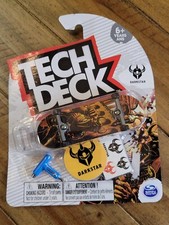 Tech Deck ~ Darkstar ~ Skateboard / Fingerboard ~ Knight Fist Lutzka Spin Master