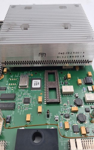 SGI Silicon Graphics Octane Motherboard 030-0887-005 4* 64MB RAM & D30700LRS-250 - 第 8/13 張圖片