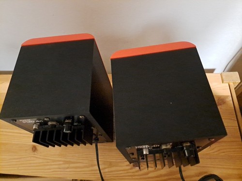 FOSTEX PM0.4n RED professional studio monitors PAIR 2 x EX sound & condition - Picture 8 of 9
