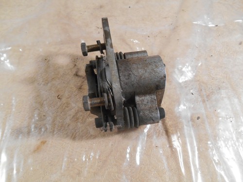 2002 02 POLARIS TRAIL BOSS RIGHT BRAKE CALIPER 325 T1071 - Picture 3 of 4