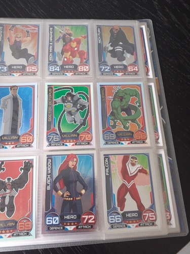 Topps Marvel Sammlermappe mit Karten - Bild 3 von 24