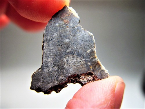 LOW PRICE! SUPERIOR SLICE! MAGNIFICENT NWA 11182 LUNAR METEORITE! 1.651 GMS - Picture 2 of 7