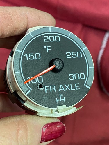 INTERNATIONAL FR AXLE TEMP Gauge ,3613939C1