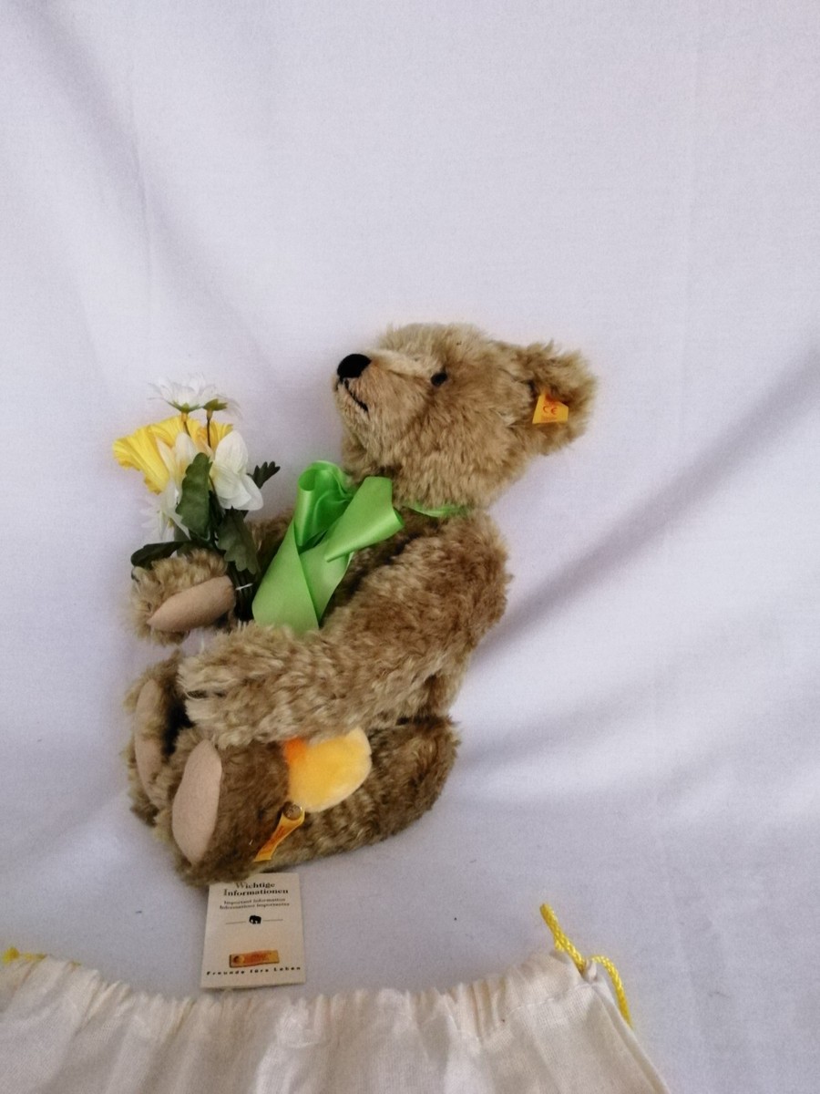 Steiff 654466 'Dylan' Four Seasons Spring Bear 35cm tall brown