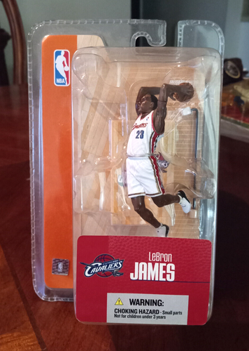 McFarlane Sportspicks LeBron James NBA Series #7 NSCC Exclusive Figure - NEW - Picture 1 of 5