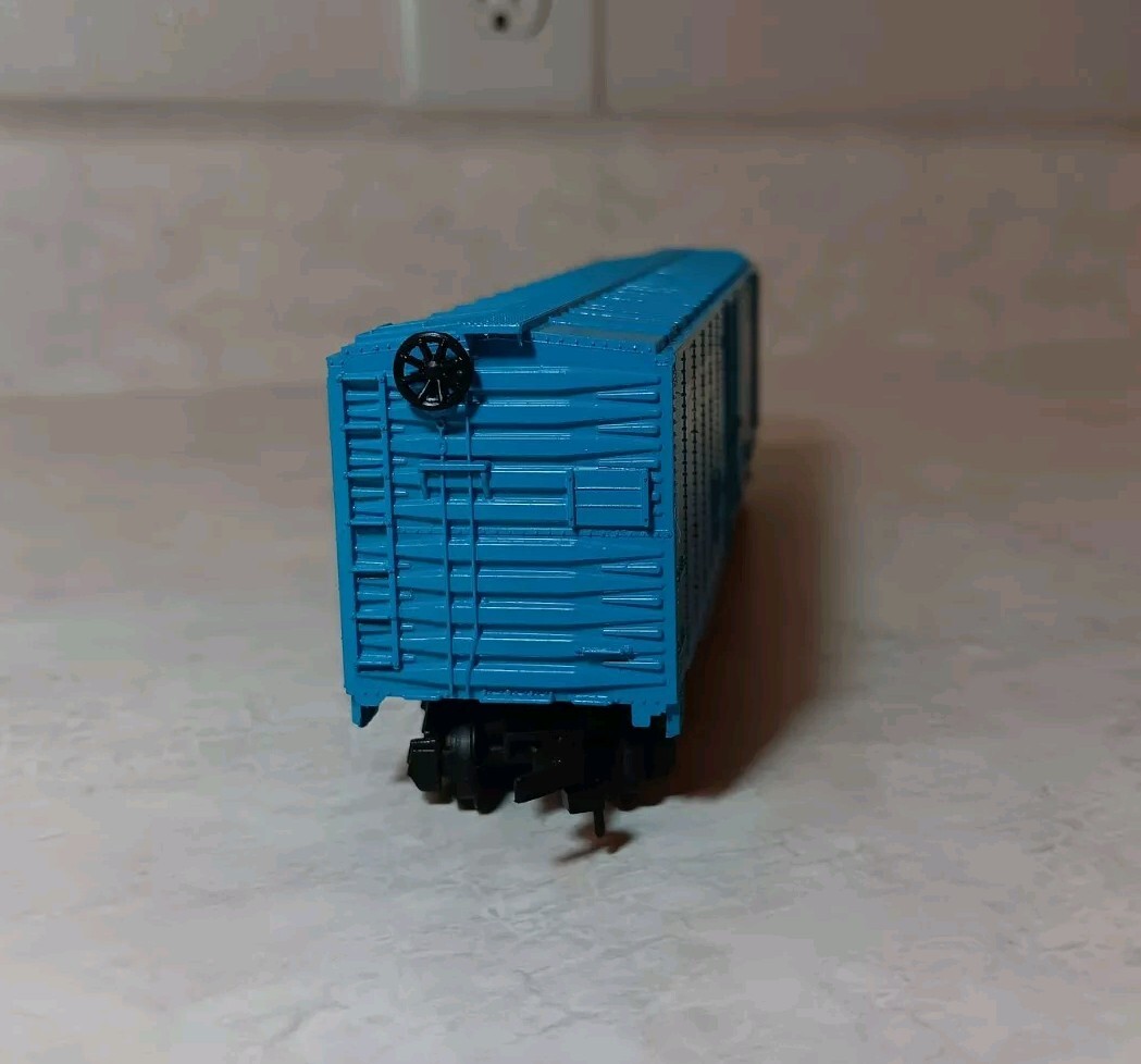 Picture 2 of 9