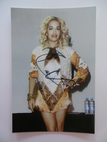 Rita Ora Autogramm signed 10x15 cm Bild