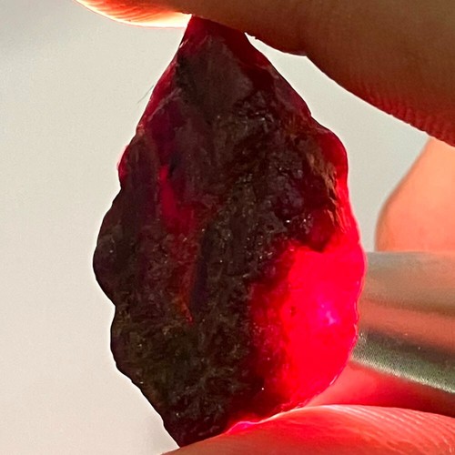 40.73 Ct - Natural 100% Unheated Beautiful Rough Red Ruby Madagascar