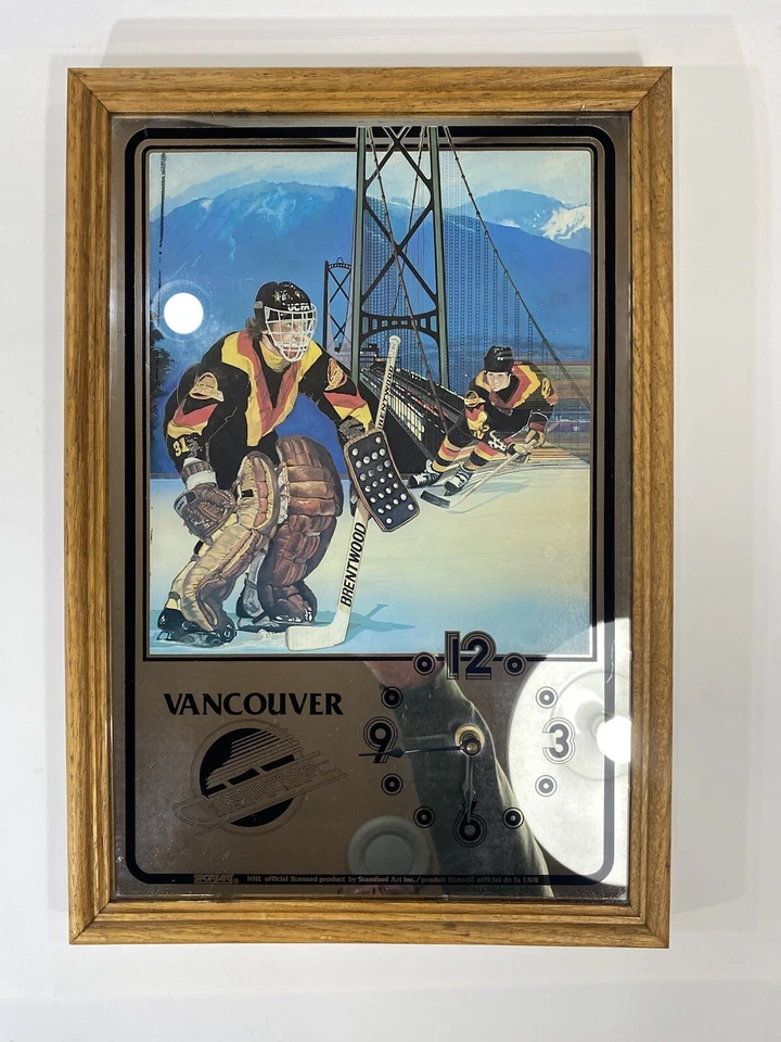Vancouver Canucks Espejo NHL Canadiense Hockey Bar Hombre Cueva Reloj No Funciona Foto 2 de 4