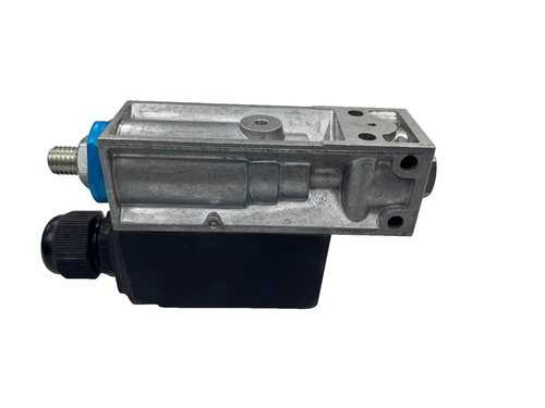 Norgren 8D 0821151 Electro-Mechanical Pressure Switch 5...70 bar FLANGE - Picture 3 of 4