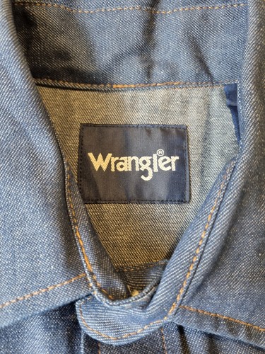 Camisa a Presión Wrangler Perla Mediana Corte Vaquero Calce Clásico Azul Occidental Para Hombres Algodón - Imagen 9 de 10