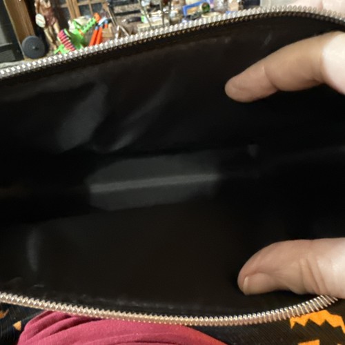 Silver victorias secret makeup bag - Picture 7 of 12