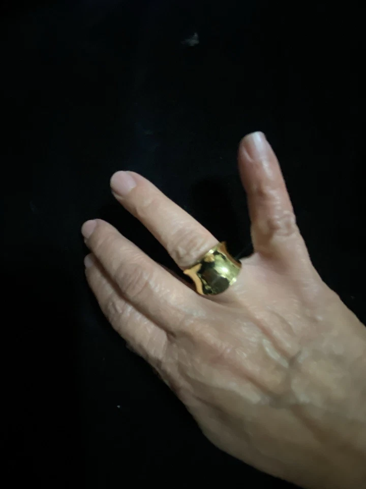 Anillo Kate Spade New York Ajustable Tono Dorado Suave-Talla 7 Foto 2 de 4