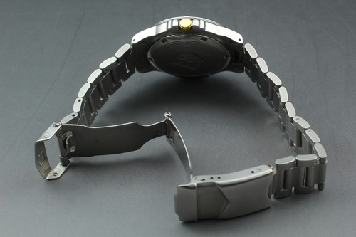 Tag Heuer 4000 Professional WF1211-K0 Gray Dial Quartz Men's watch From JAPAN - Picture 8 of 11