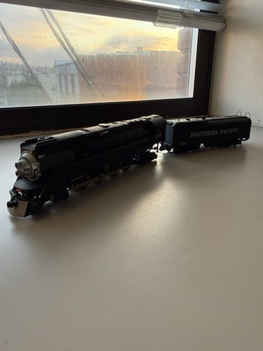 Model Train Locomotive Southern Pacific 4446 Lot - Picture 2 of 18