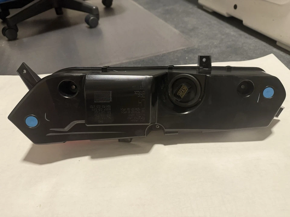 2014-2019 Chevy Corvette C7 Left Driver Side Taillight Taillamp OEM GM - Image 2 of 4