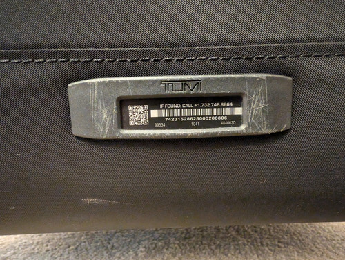 Tumi Oslo Voyageur Compact Carry On 4-wheel Spinner Suitcase Luggage Black - Picture 6 of 23