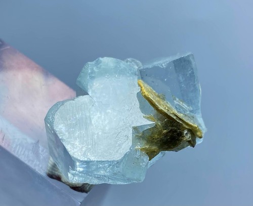 Natural Double Terrminated Aquamarine With Mica Crystal Specimen From Pak@ 82ct - Picture 6 of 10
