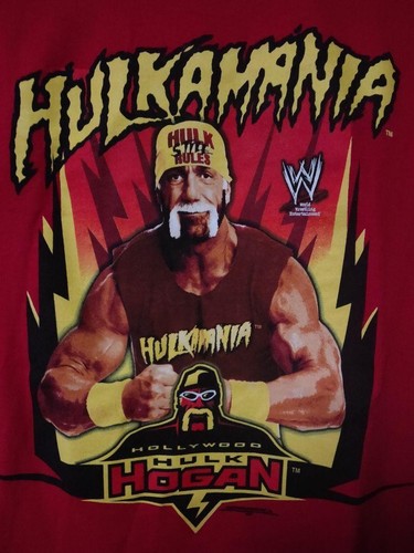 WWE Hulk Hogan T-Shirt Rare M US Size Pro Wrestling Collectible