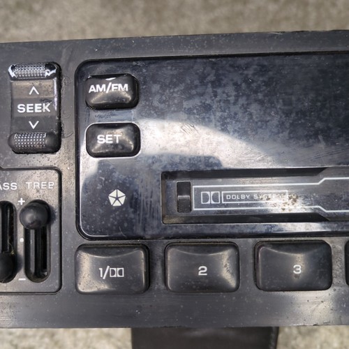 Vintage Chrysler Corp AM/FM Cassette Radio P04858530 Black Untested - Picture 13 of 18
