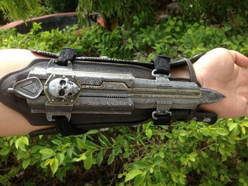 Assassin'S Creed: Black Flag 4 Edward Kenway Hidden Rubber Blade Cosplay Weapons - Picture 6 of 9