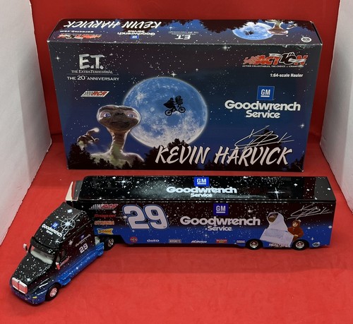 Kevin Harvick #29 E.T. GM Goodwrench 2002 Hauler Action Lionel Brand New 1:64 - Picture 2 of 10