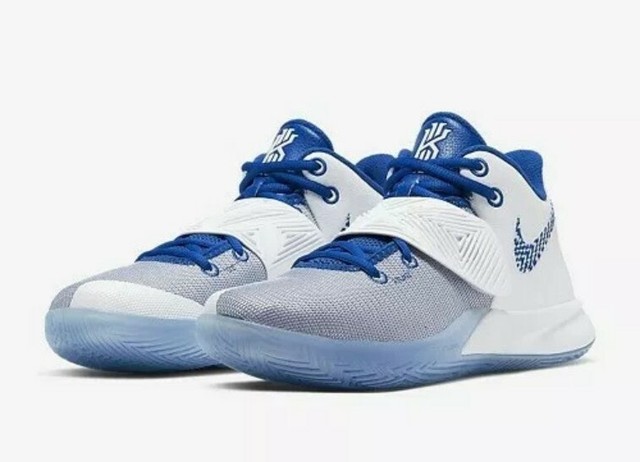 kyrie 4 flytrap white