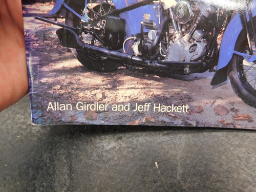The Haley Davidson Book     Manual      1251   - Picture 2 of 6