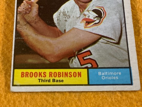 Tarjeta de béisbol D8-37 - Brooks Robinson - Baltimore Oriole - 1961 Topps - Tarjeta #10 - Imagen 5 de 5