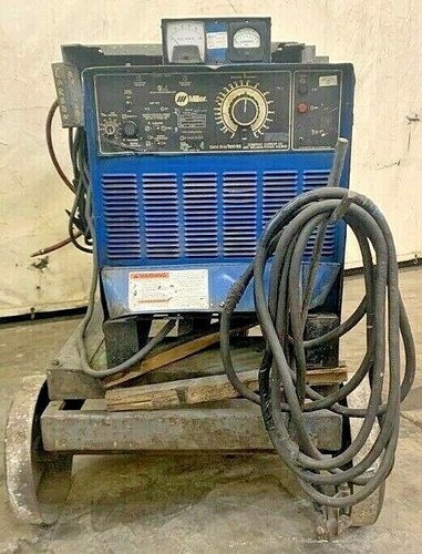 MILLER WELDER GOLDSTAR600SS , KD379630 , 200/250/400 VOLT , 3 PHASE ,W/ 3 CABLES - Picture 1 of 12