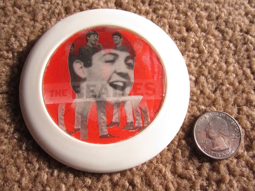 VINTAGE I LOVE PAUL FLASHER pin The Beatles McCartney Vari Vue pinback button - Picture 1 of 4