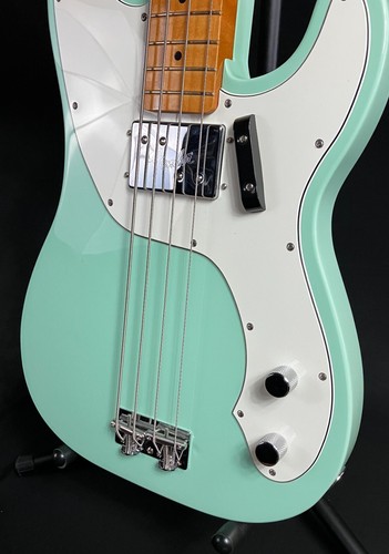 Fender Vintera II '70s Telecaster Bass 4-String Bass Guitar Surf Green w/ Bag - Picture 8 of 12