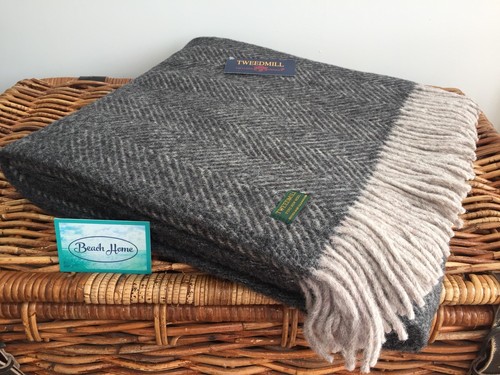 TWEEDMILL TEXTILES PINK CREAM GREY MEADOW CHECK WOOL KNEE BLANKET RUG BRITISH - Picture 12 of 12