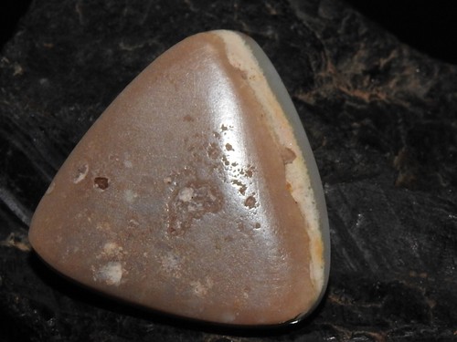 Australian Opal Multi Fire Smooth Triangle Shape Cabochon 23X21X5MM Approx - Picture 5 of 8