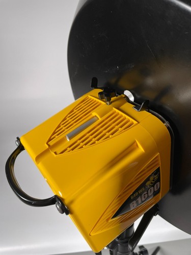 22" White High Output Beauty Dish Adapted for Paul C. Buff AlienBees - Picture 9 of 9