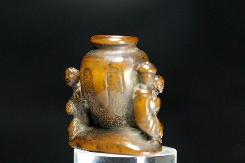 Antique Netsuke" Chinese legend clever boy save a drowning kid" BANKYO signed - Picture 4 of 11