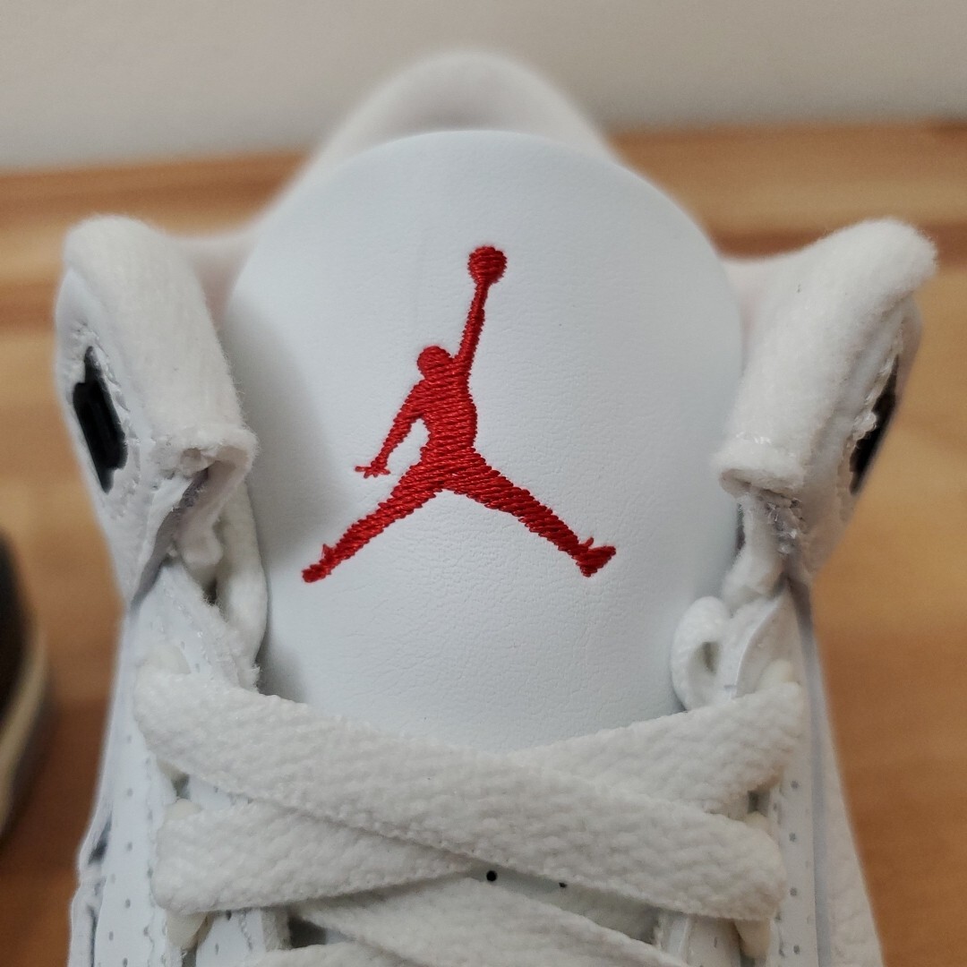 モ*ス様 Nike Air Jordan 3 Retro White Cemen Air Jordan 3 Retro White Cement Reimagined (GS) Youth shoes