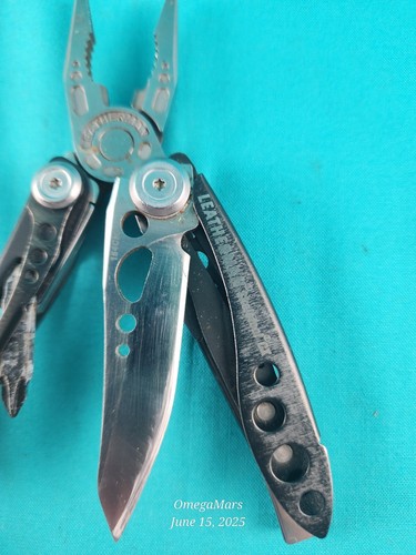 Leatherman Multi-Tool Skeletool CX Messer stark gebraucht, ein Bit fehlt, verblasst. - Bild 5 von 8