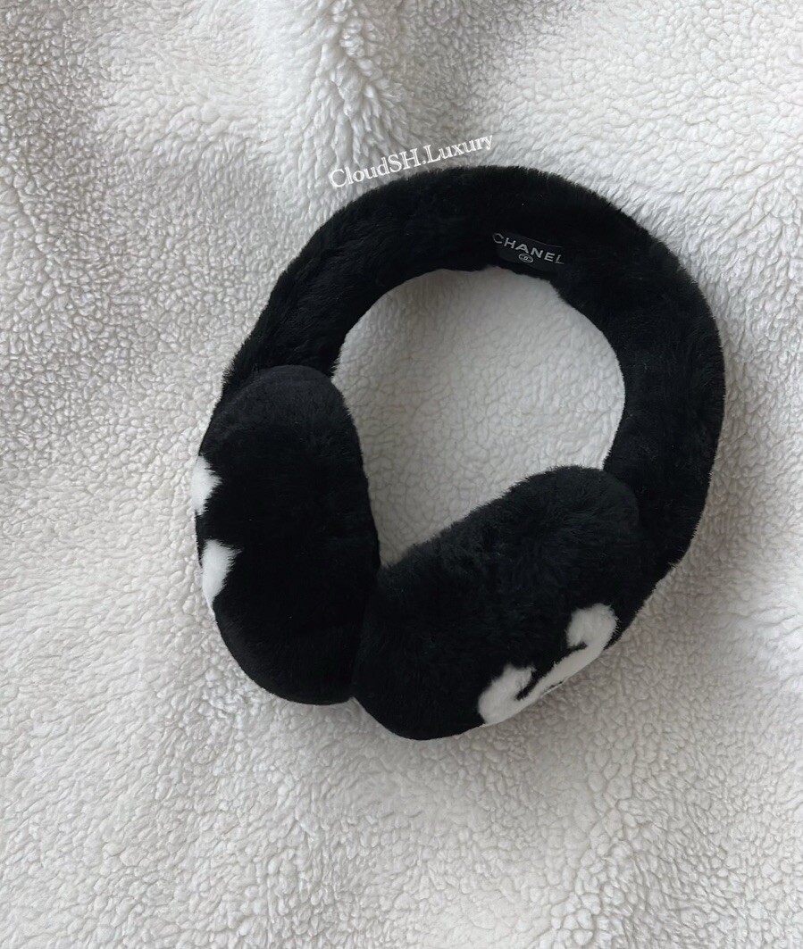 Auth BN Chanel Black White CC Logo Shearling Earmuffs image 2